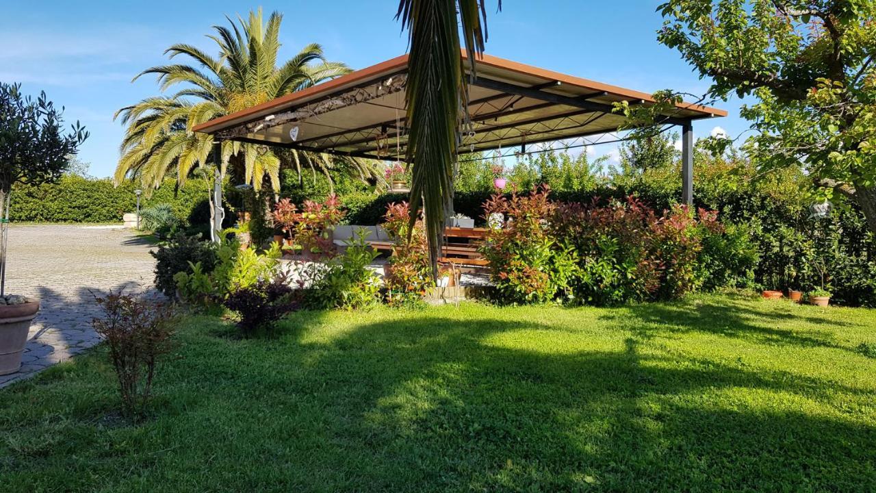 Villa Mandrioli Cecina  Eksteriør bilde