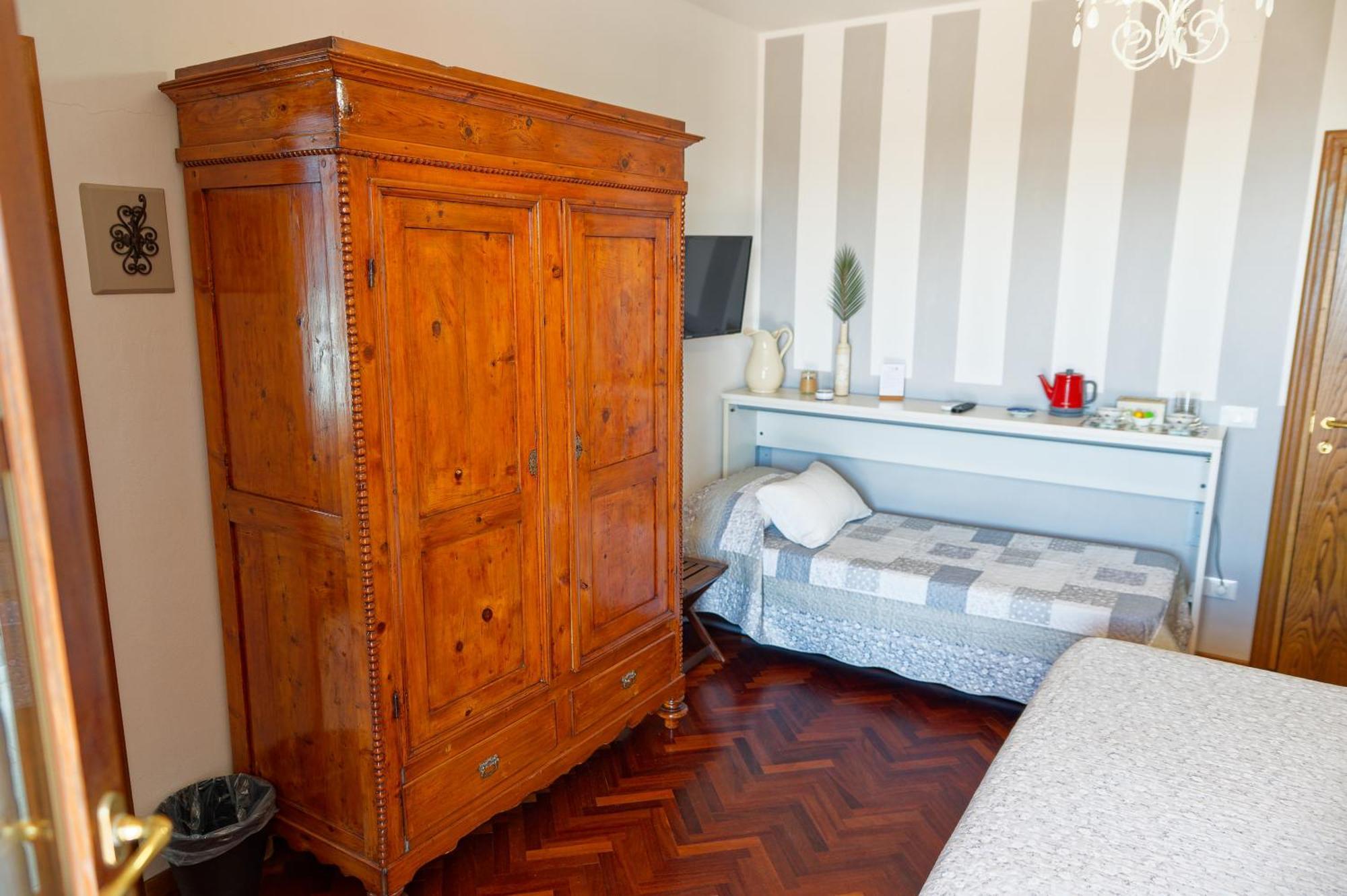 Villa Mandrioli Cecina  Eksteriør bilde