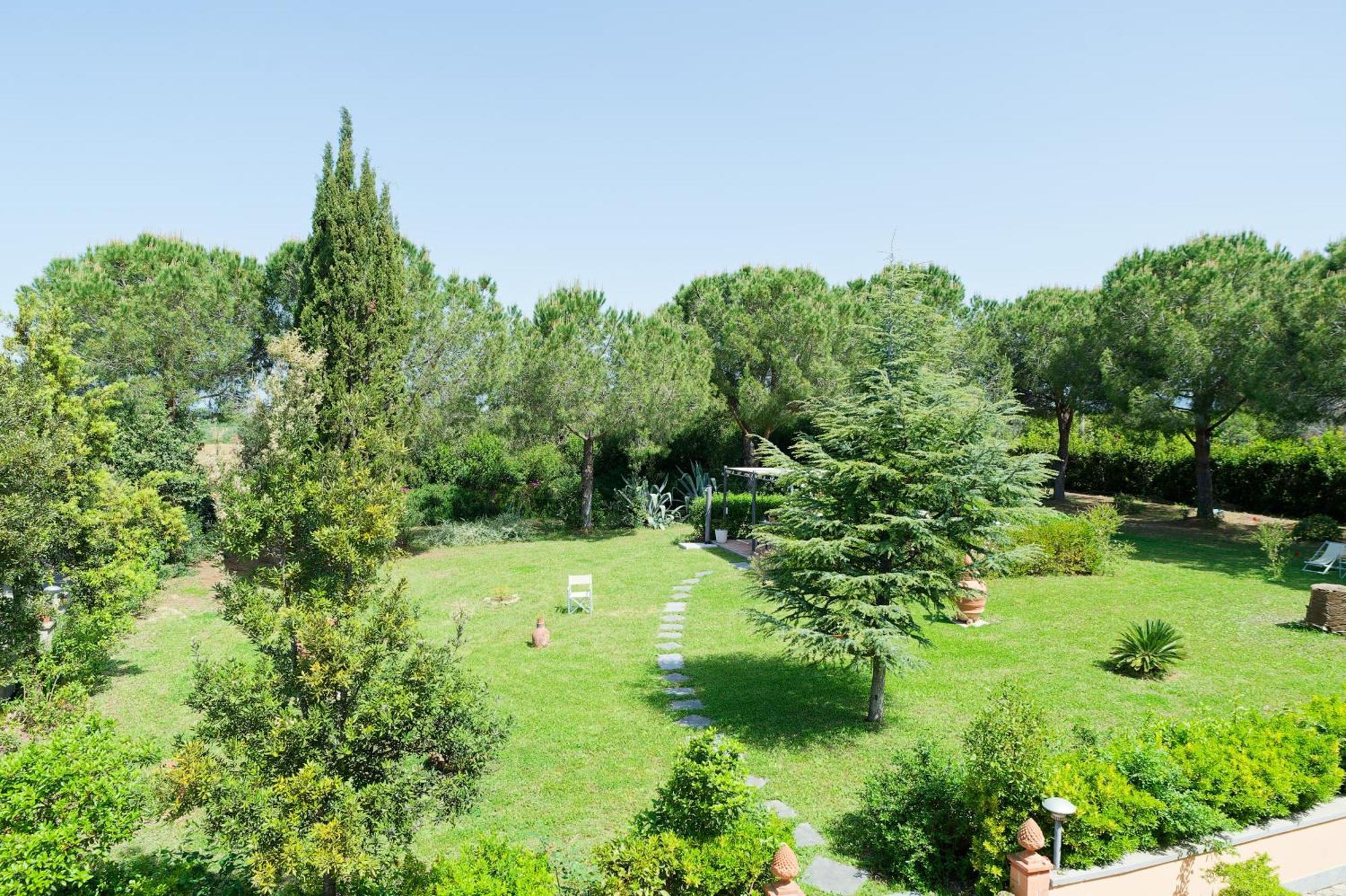 Villa Mandrioli Cecina  Eksteriør bilde